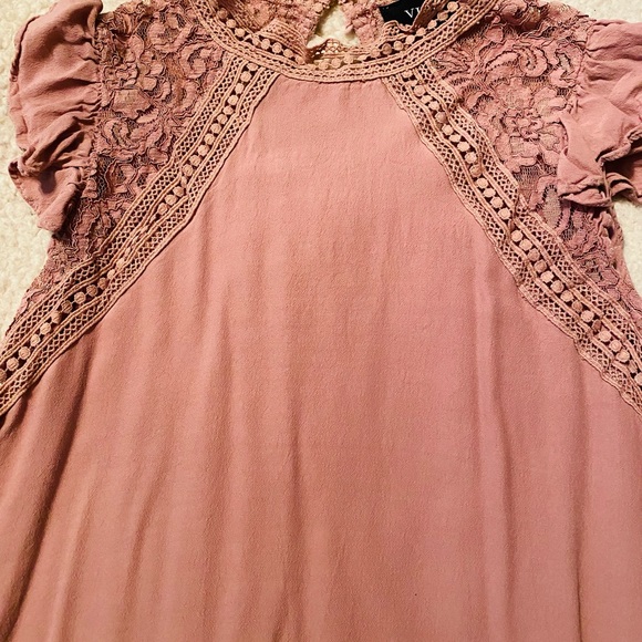 Vici mini Dress with Lace Detail, has Pockets |Size Small - Picture 4 of 10